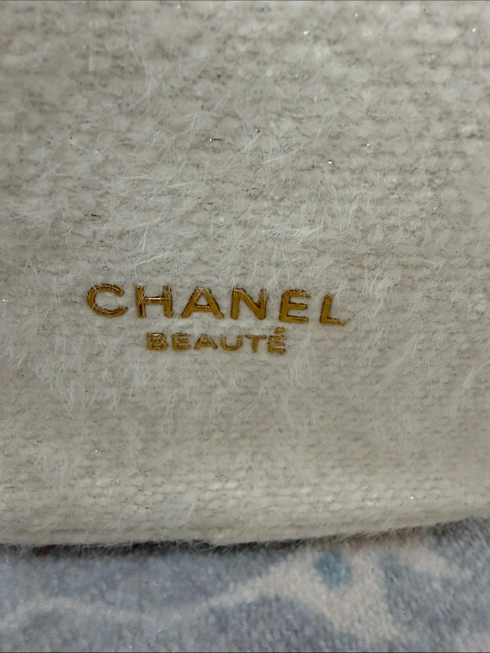 CHANEL White Textured Travel Pouch with Skincare Tube Duo